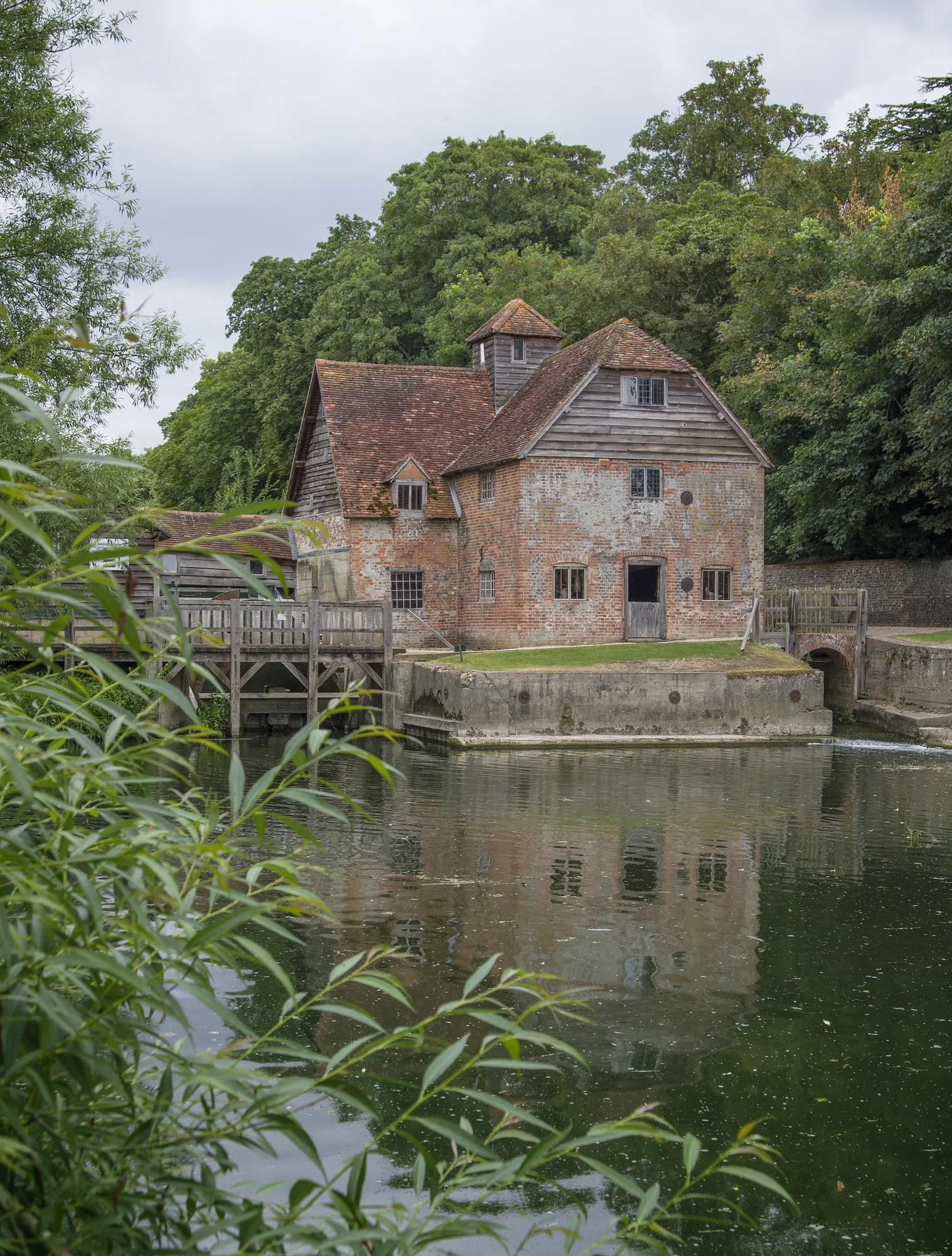 Młyn wodny w Mapledurham w hrabstwie Oxfordshire